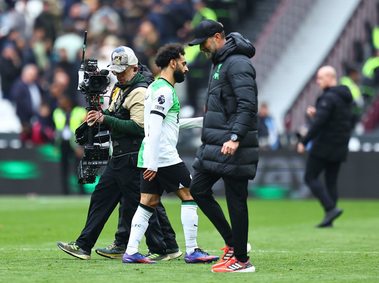 Liverpool : Mohamed Salah Brise le Silence sur le Départ de Jürgen Klopp