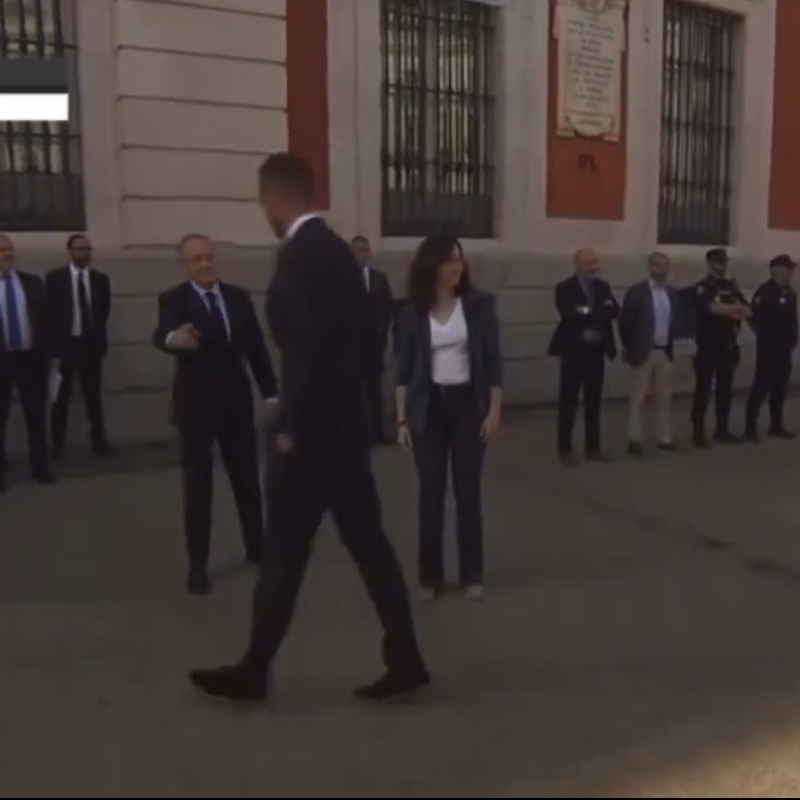  Florentino Pérez recadre Joselu devant tout le monde en pleine fête, la scène fait le buzz