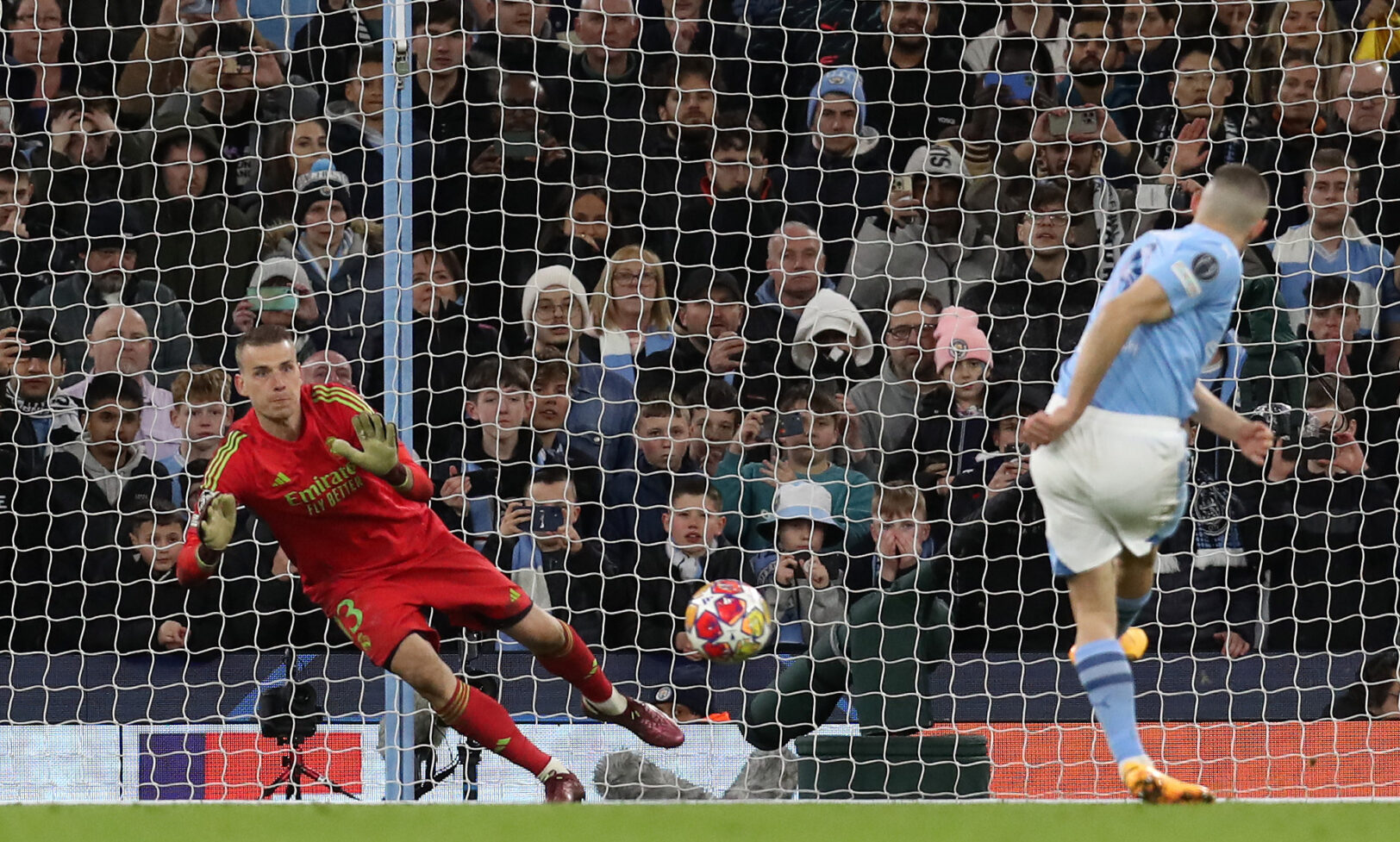  Le Real Madrid tient le remplaçant de Lunin, l'Ukrainien lâche la bombe via Marca