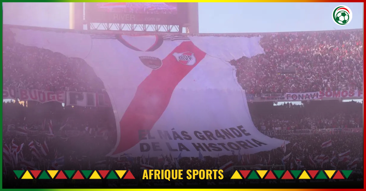 Argentine : le geste polémique des fans de River Plate contre les joueurs français ! (vidéo)