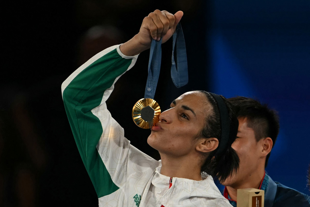 3 jours après les JO, la boxeuse algérienne Imane Khelif prouve sa féminité (VIDÉO)