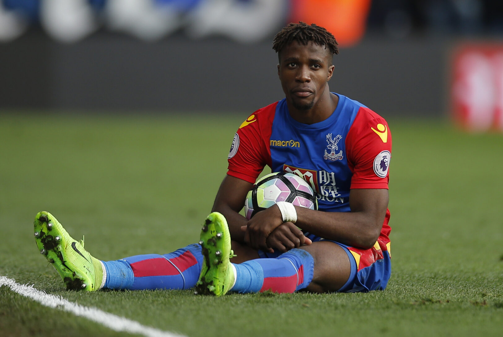 Transfert : Wilfried Zaha, la porte inattendue s’ouvre en Premier League (The Telegraph)