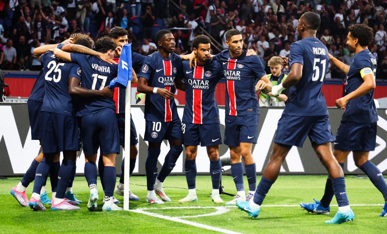 Ligue 1 : Le PSG écrase Montpellier lors de son retour au Parc grâce à un Barcola insatiable