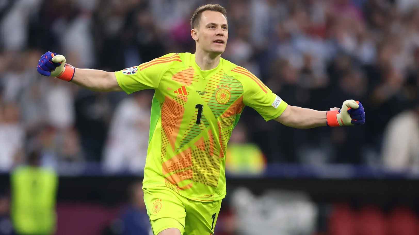  après avoir annoncé son retrait de l’équipe d’Allemagne, Manuel Neuer envisage....