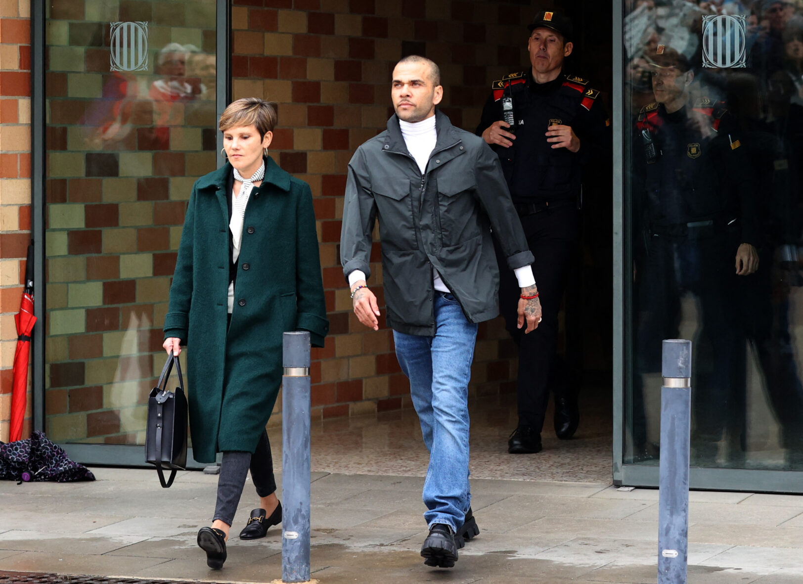 Dani Alves retrouve le sourire, sa nouvelle vie de footballeur après la prison !