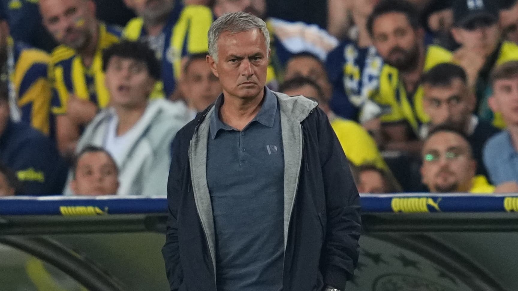 Fenerbahçe : José Mourinho se fait littéralement fracasser !