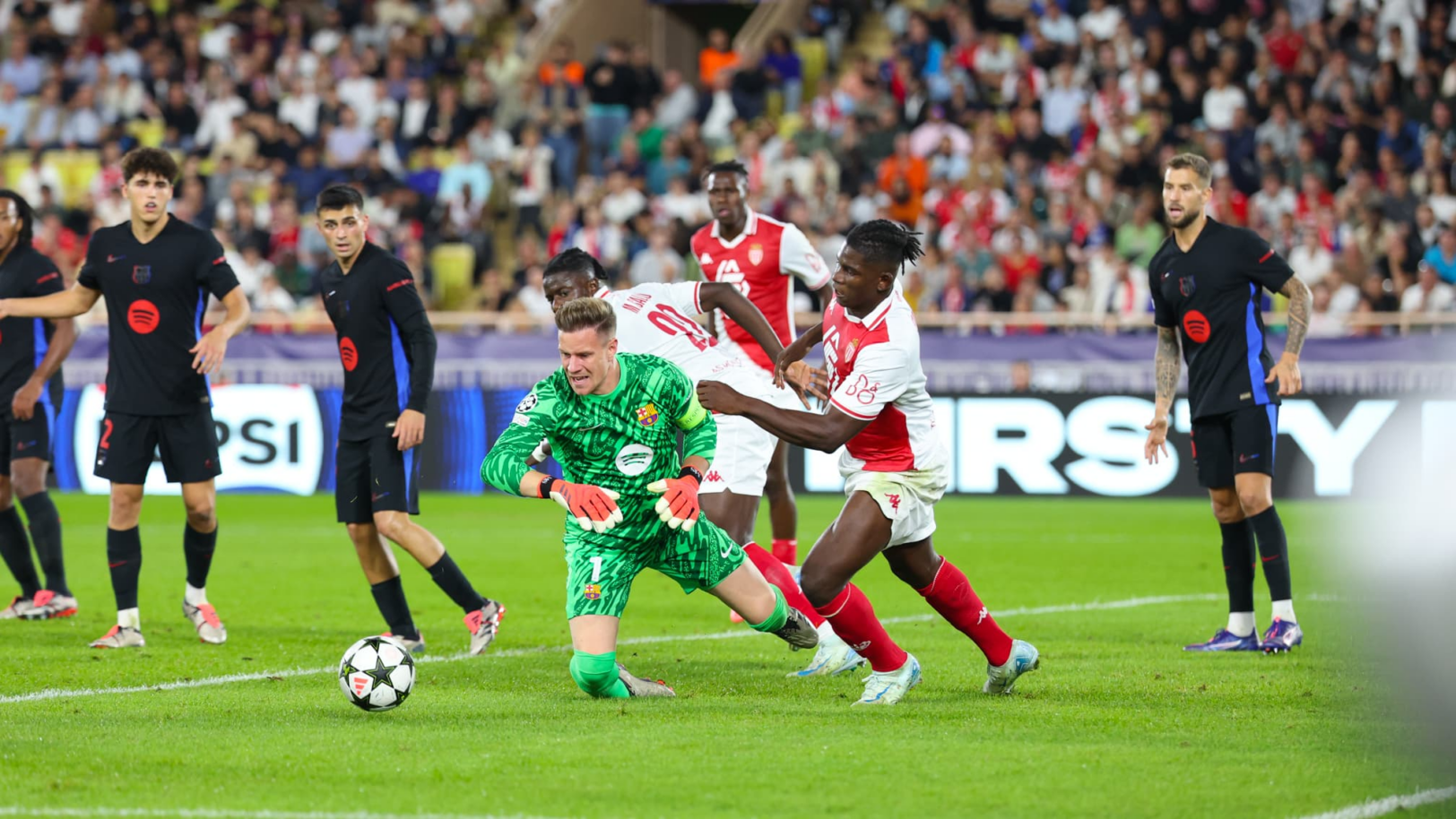  17h après la défaite à Monaco, les joueurs sont sévèrement punis 