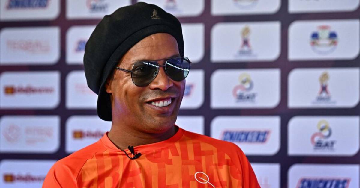 Ronaldinho fait sensation, il rachète un club de football !