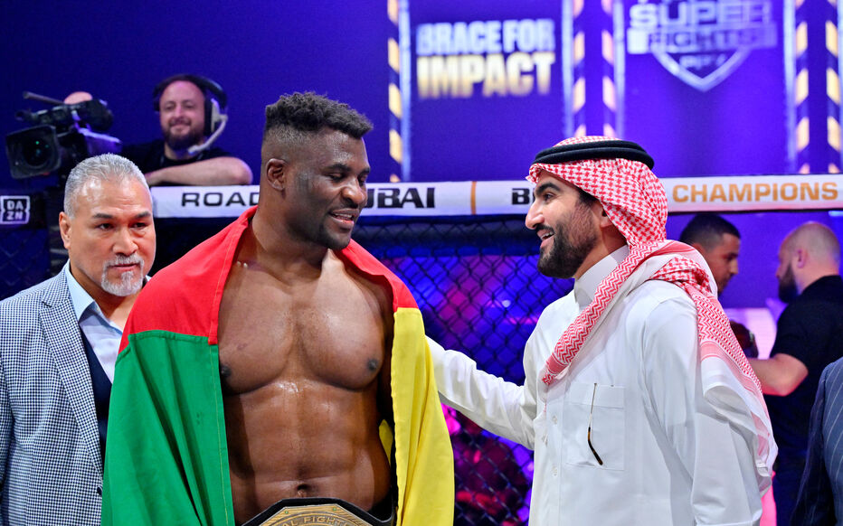 Le précieux cadeau de Cristiano Ronaldo à Francis Ngannou avant son combat