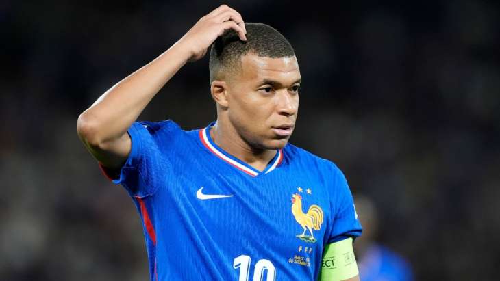 Équipe de France : Mbappé déclare forfait et joue avec le Real, la FFF réagit !