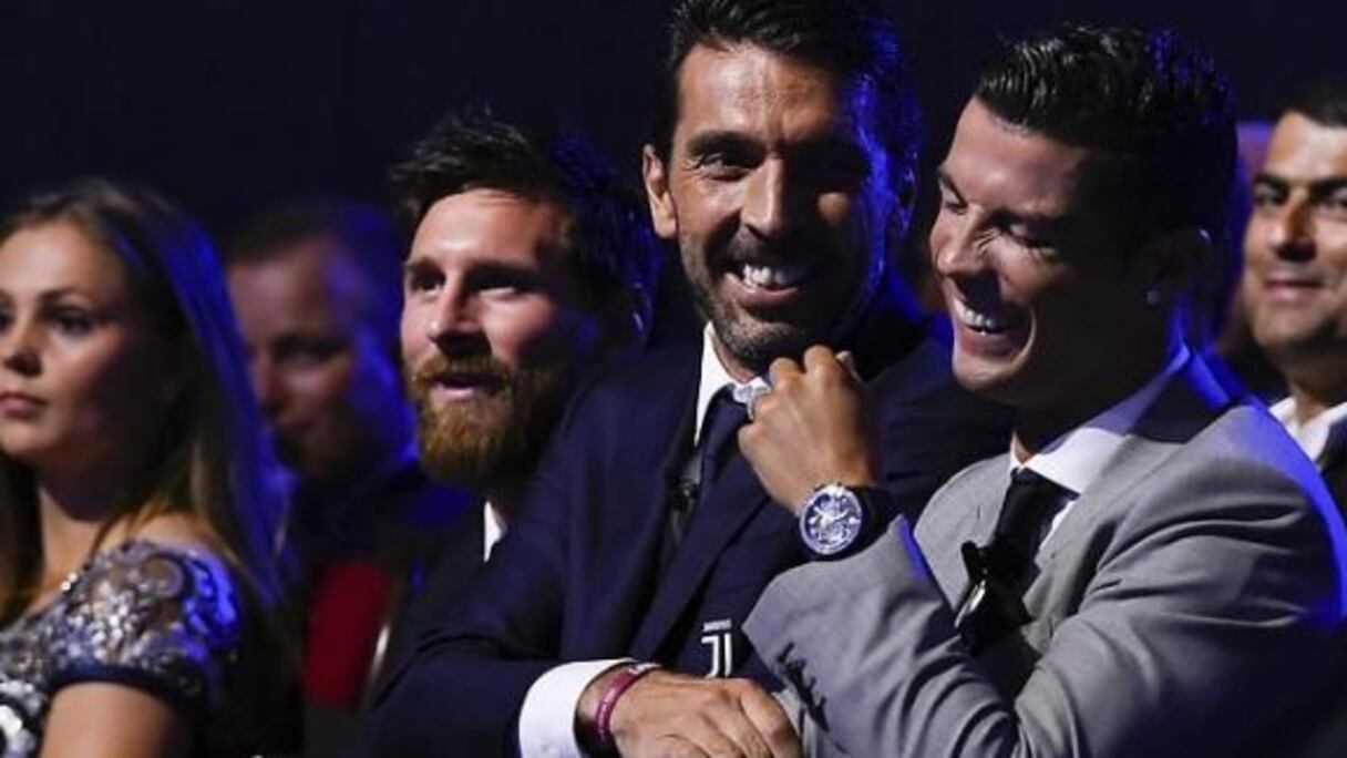 Buffon place cette star actuelle devant Messi et Ronaldo : « Il devrait avoir 5 Ballons d’Or »