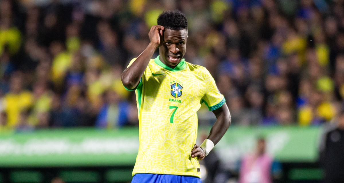  Vinicius Junior dérape envers l'arbitre lors de Venezuela-Brésil