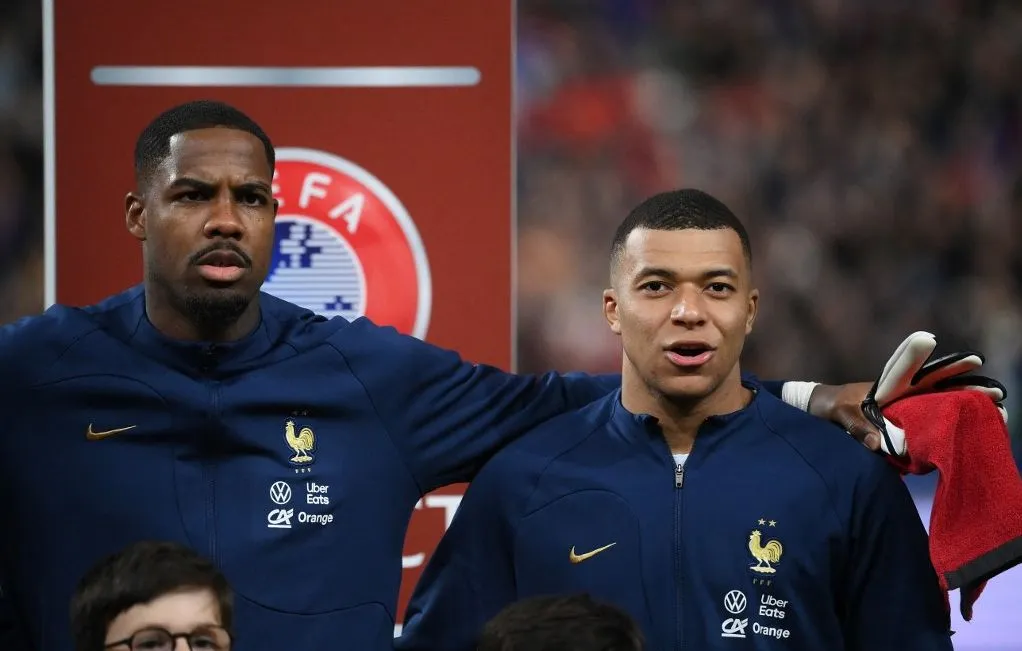 Didier Deschamps prend la défense de Maignan face à Mbappé !