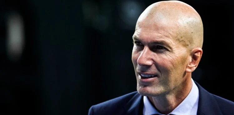 Zidane prêt à relever un nouveau défi ? Un club chaud sur sa piste !