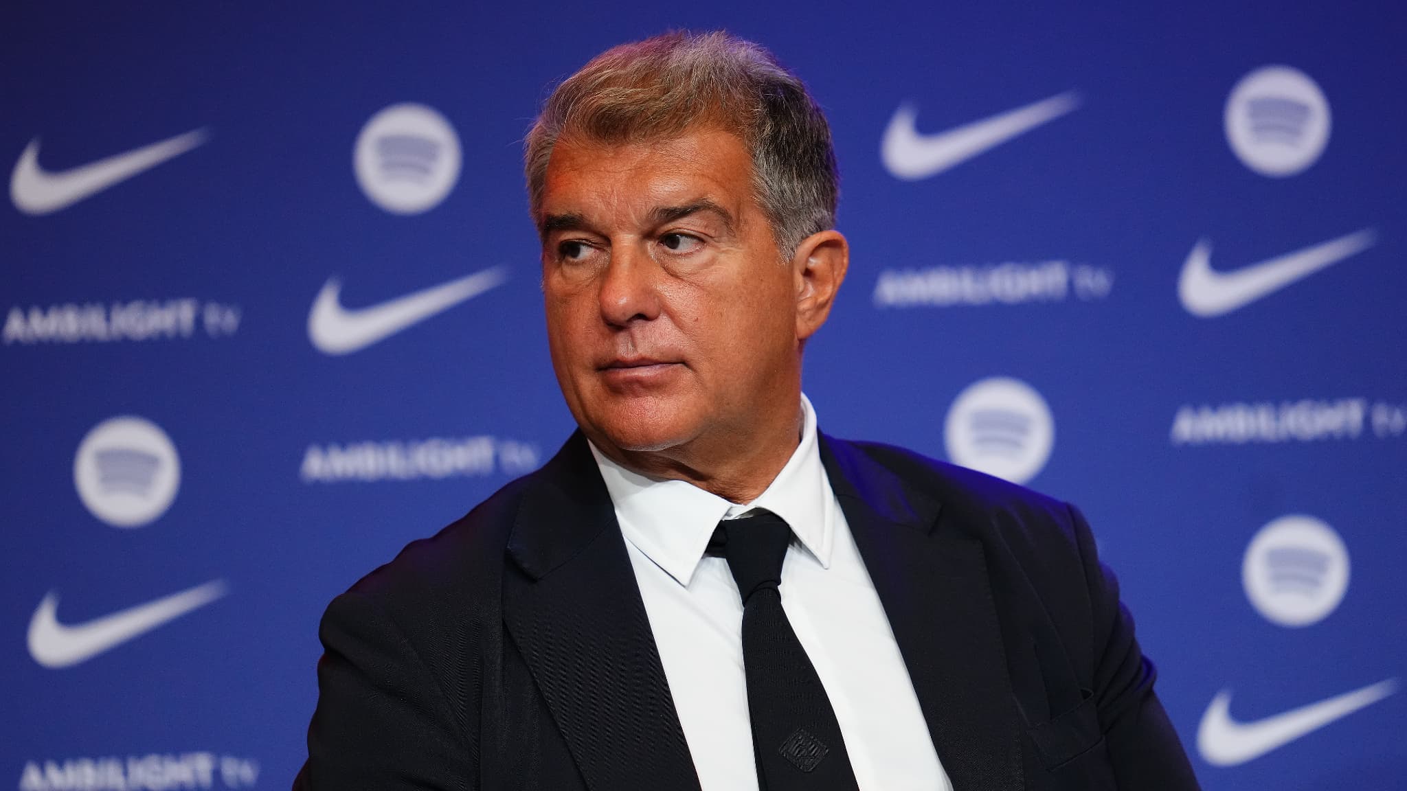 Barça : Après la décision pour Olmo, la Fédération espagnole menace Laporta !